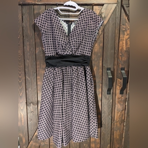 Retrolicious Grey with black polkadot dress, Size L - Picture 1 of 8